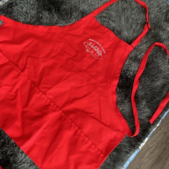 Rare WFM Holidays red special edition apron - Picture 7 of 17